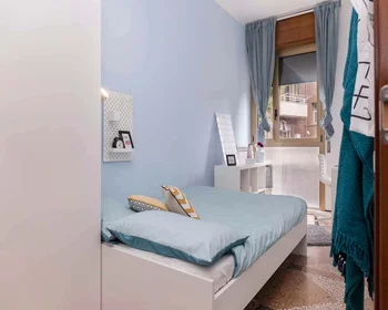 Chambre privée à Viale Giovanni Vicini, 20, 40134 Bologna BO, Italy, image 2 de 32