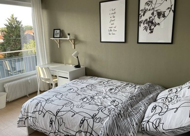 Zimmer mit Doppelbett zu vermieten Metz