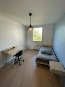 Private room at Cergy, 95000, image 14 of 24