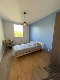 Private room at Cergy, 95000, image 17 of 24