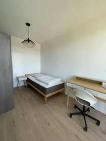 Private room at Cergy, 95000, image 8 of 24