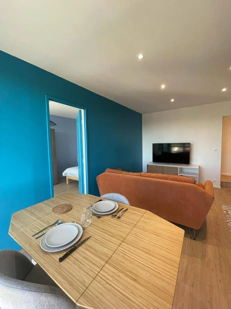 Cozy room for students available in 