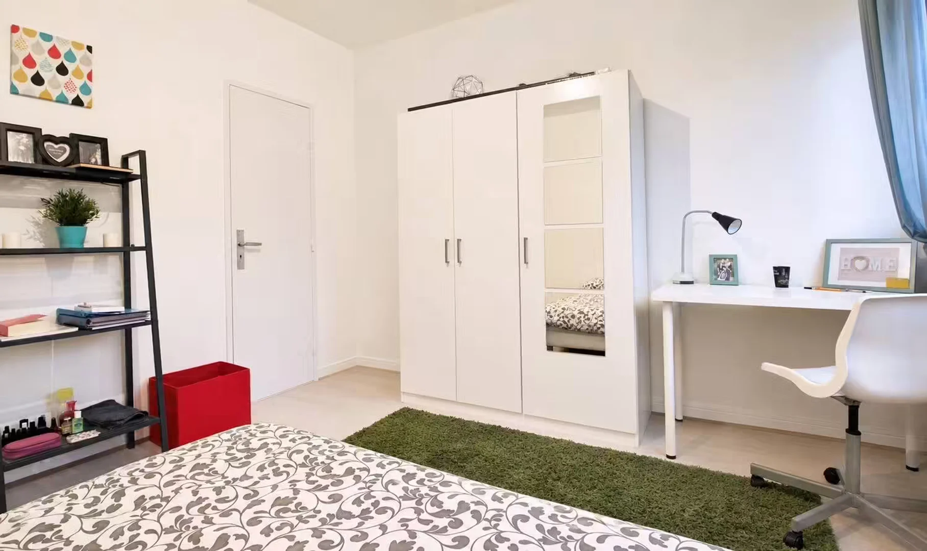 Habitación asequible para estudiantes con buena iluminación en 