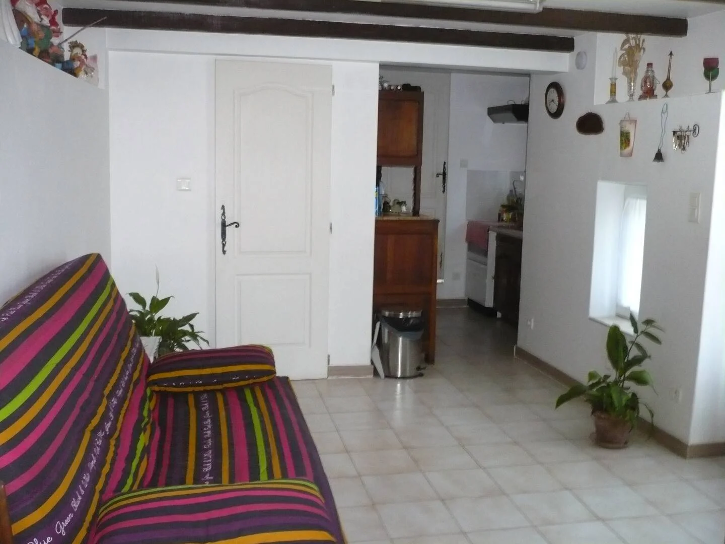 Habitación estudiantil económica con ubicación conveniente en 