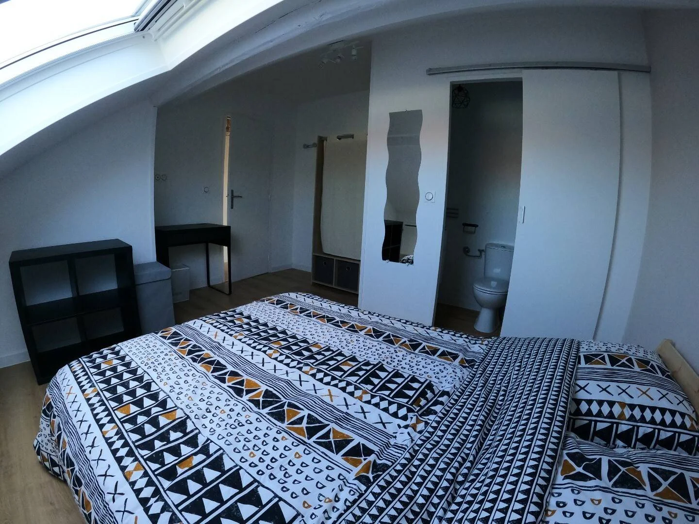 Chambre d'étudiant économique avec emplacement pratique dans 