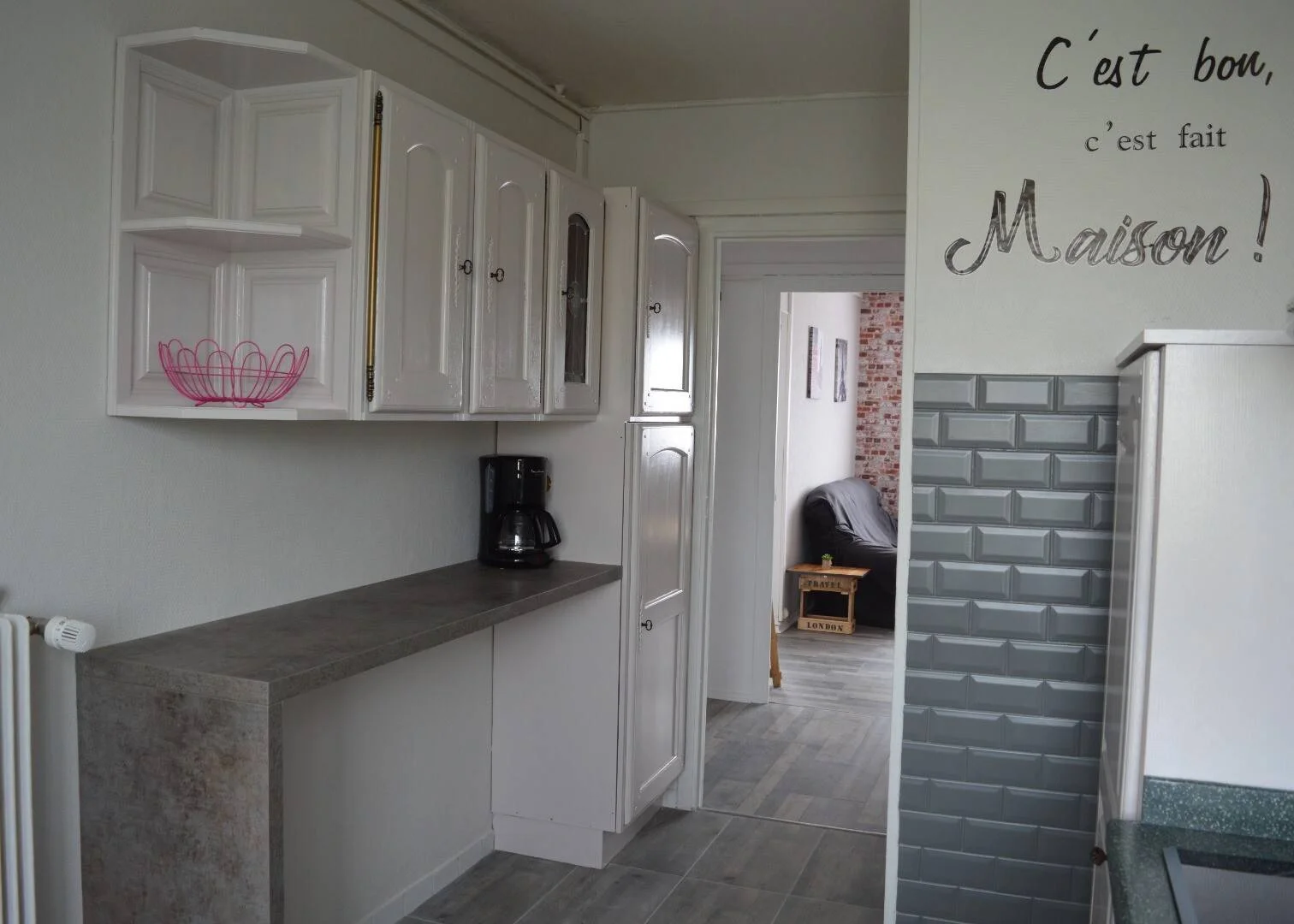 Bright and airy student room with easy university access in 