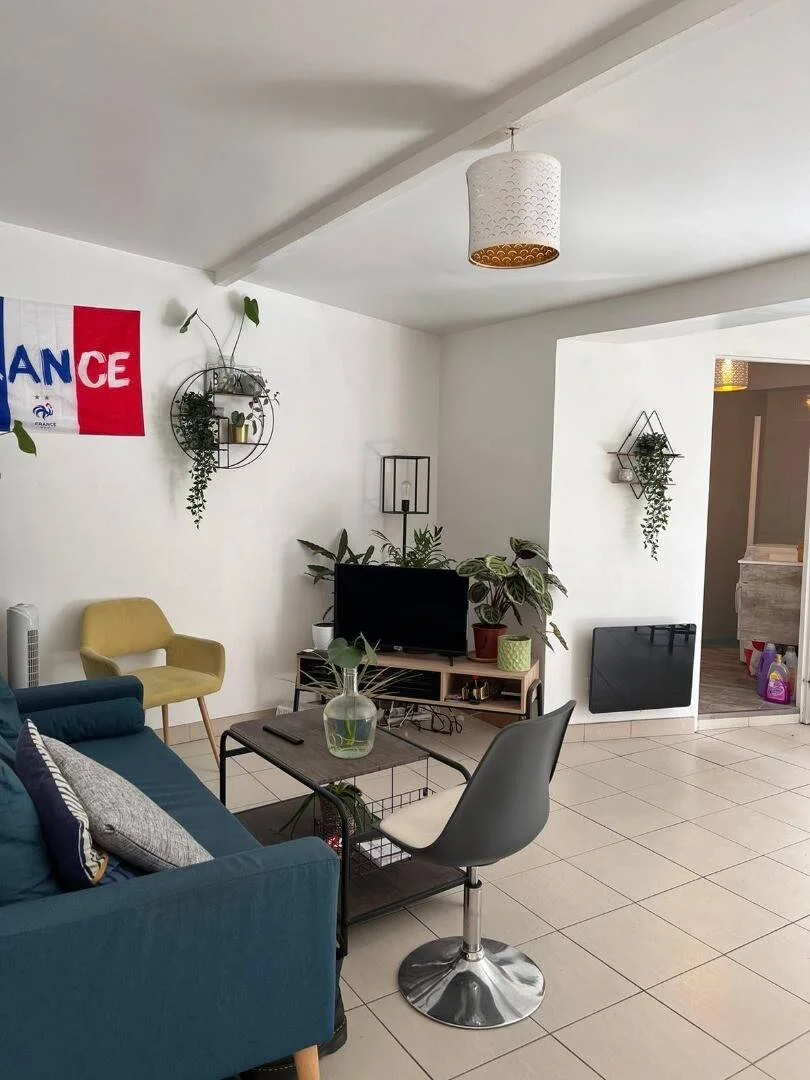 Chambre d'étudiant économique avec emplacement pratique dans 