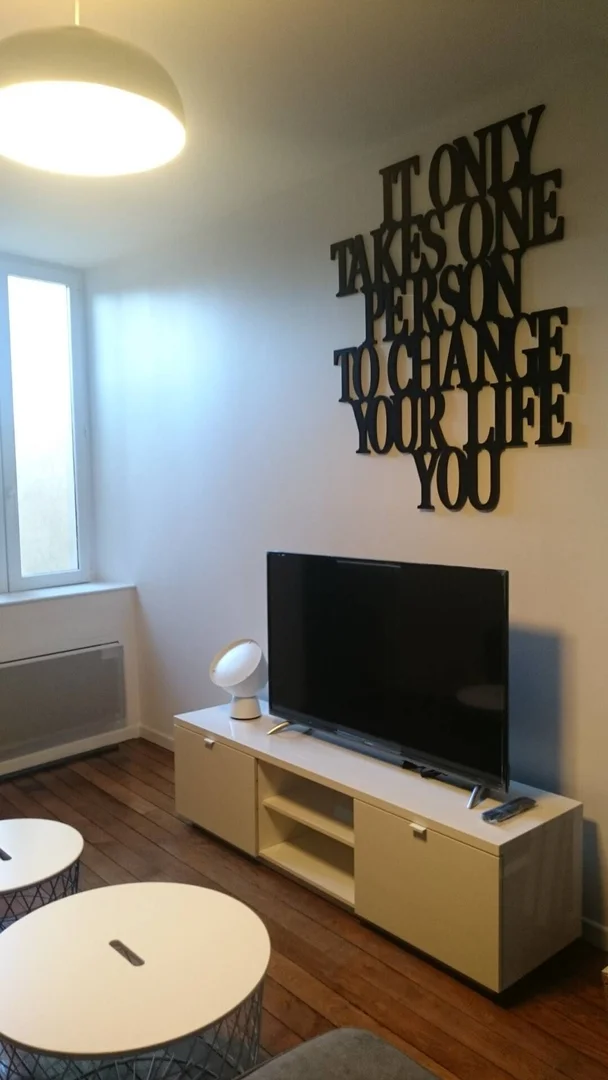 Camera accogliente per studenti disponibile a 
