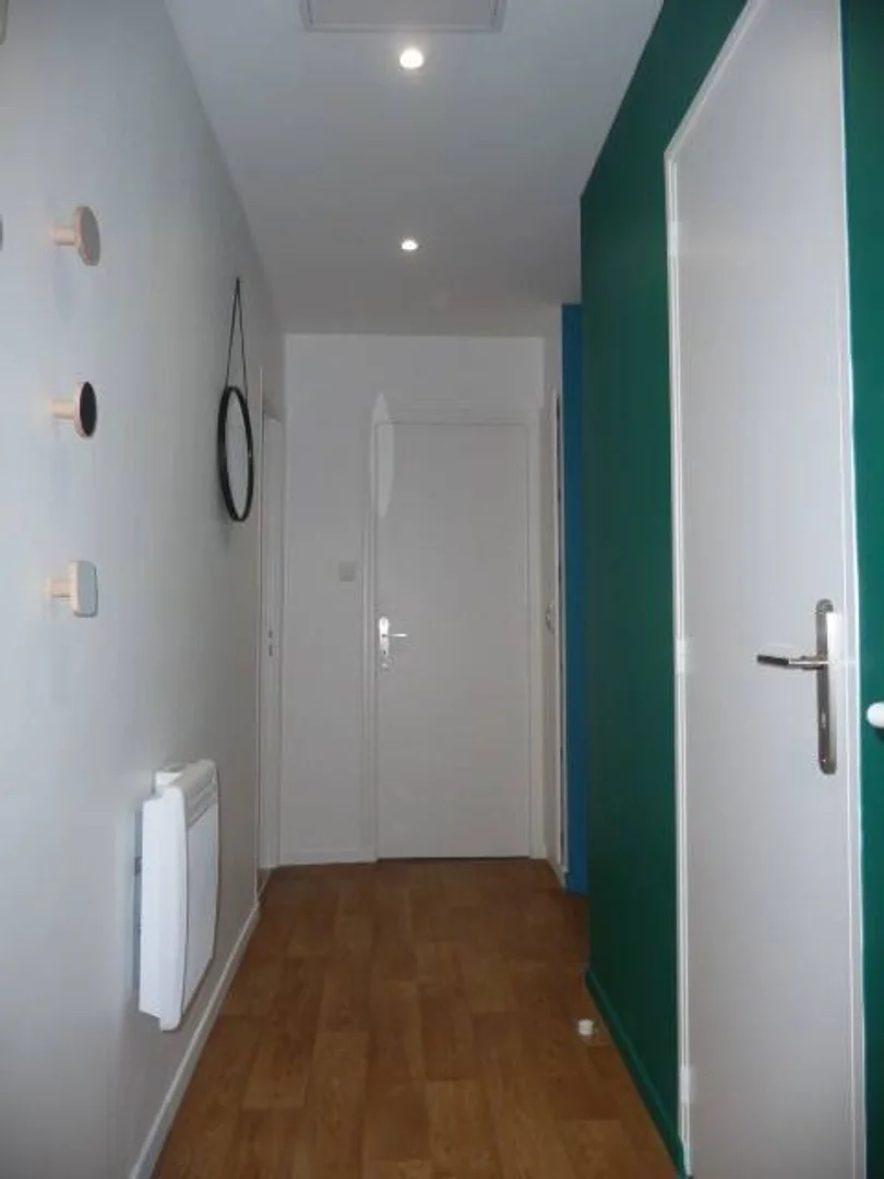 Camera accogliente per studenti disponibile a 