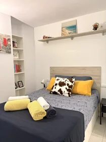 Całe miejsce Calle Luis Morote 17, obraz 3 12