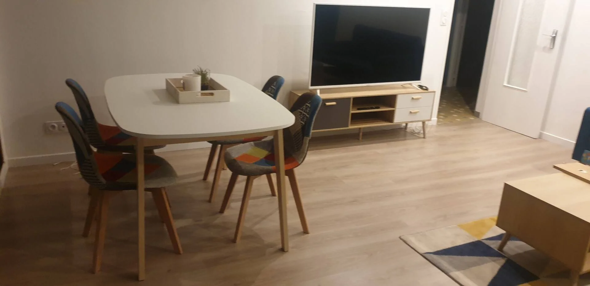 Bezahlbares Zimmer für Studenten mit ausreichender Beleuchtung in 