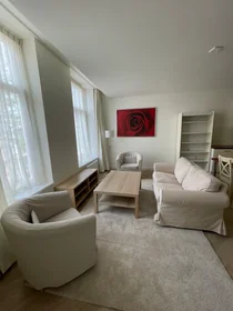 Entire place at Piet Heinstraat, image 1 of 9