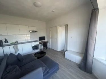 Private room at Oosterhamrikkade, image 1 of 5