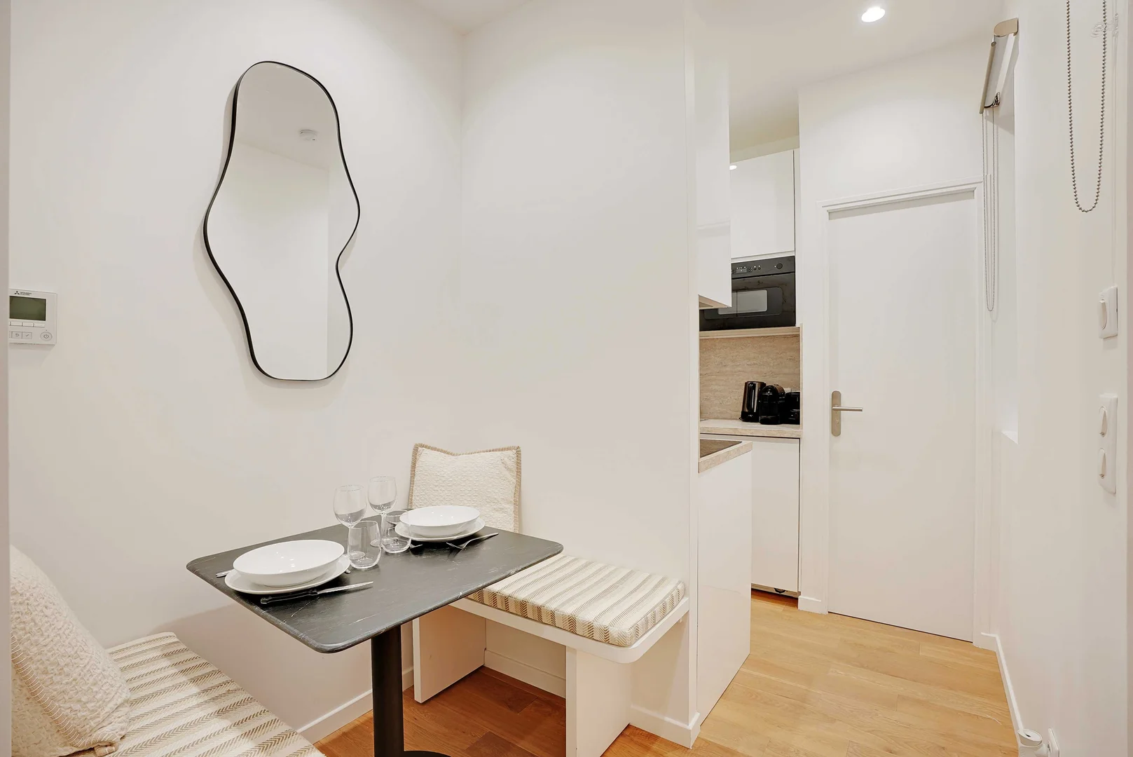 设施齐全的现代化学生单间公寓