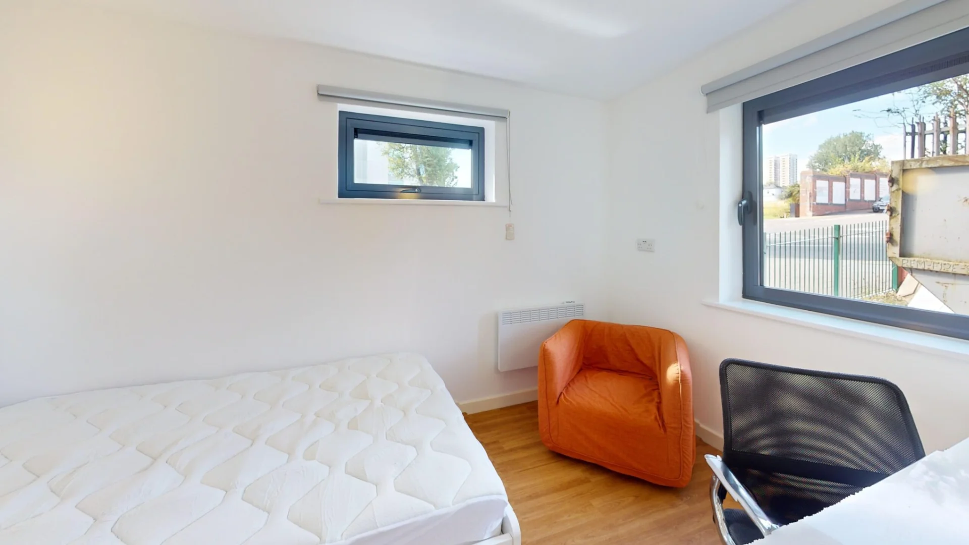 位于的简约风格学生工作室，布局高效