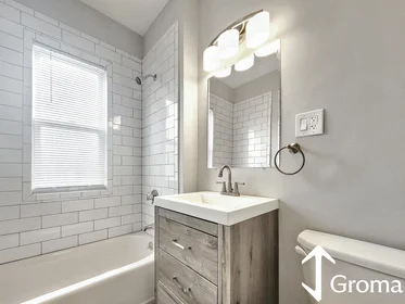 Logement entier en résidence à 35, Dunlap St., Unit 3, Dorchester, Boston, MA, 02124, image 6 de 9