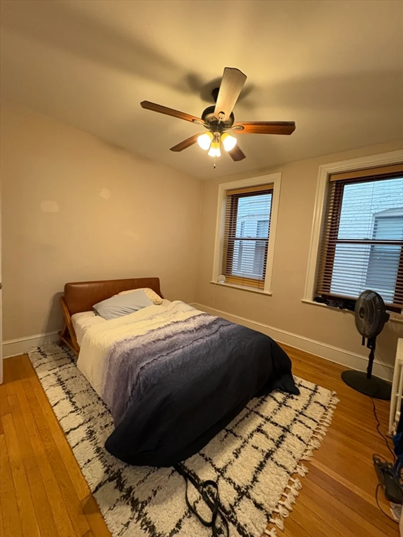 8, Garrison, Unit 508, Back Bay, Boston, MA, 02116