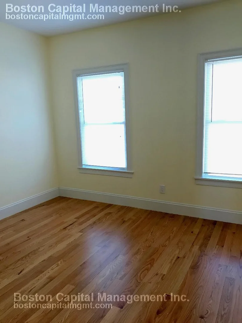 57, West 7th St., Unit 3, South Boston, Boston, MA, 02127