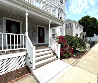 Evin tamamı Ikamet yerinde konumu 42, Fenton St., Unit 2, Dorchester, Boston, MA, 02122, 1 11 görüntüsü