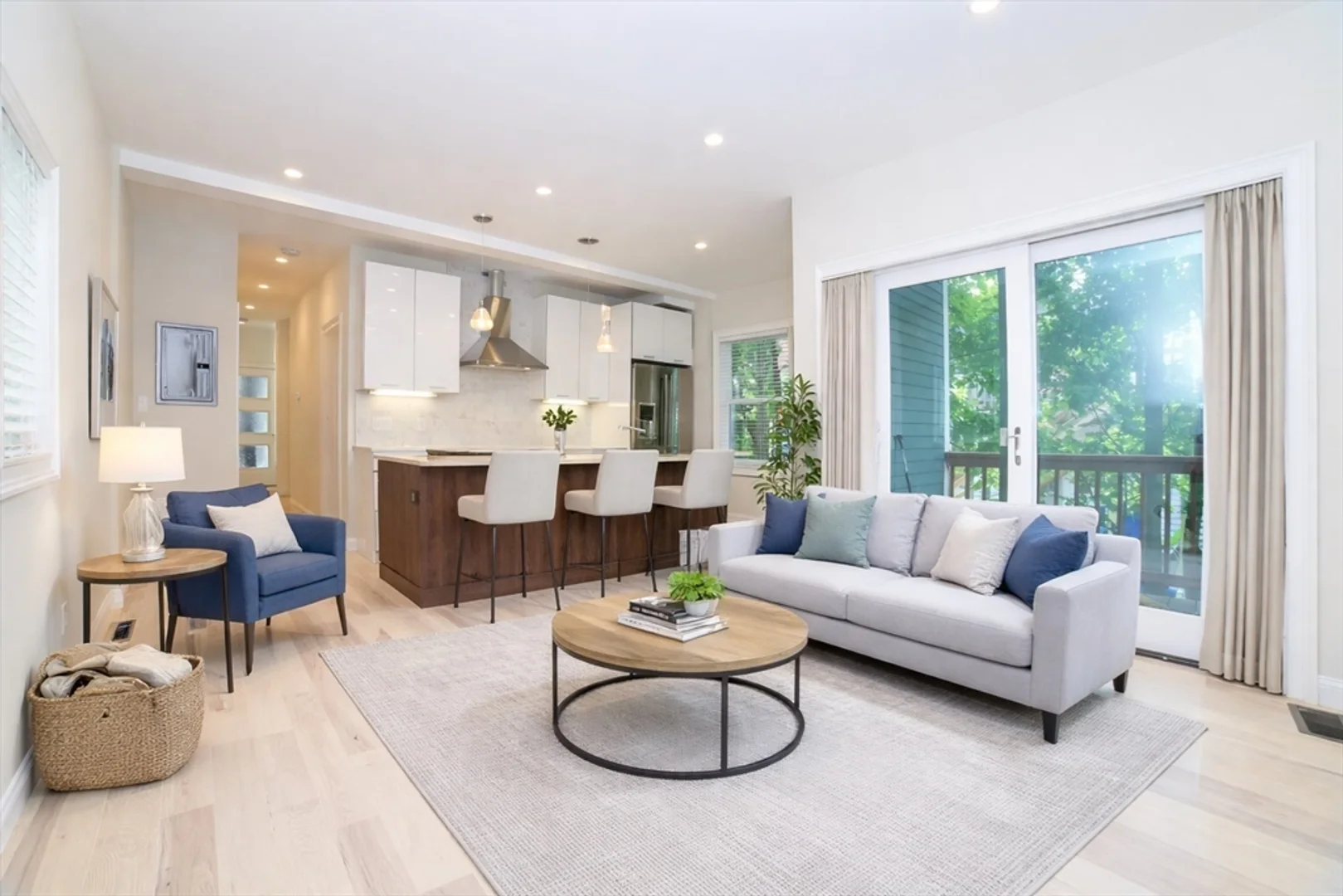 189, I St., Unit 1, South Boston, Boston, MA, 02127