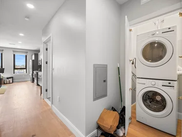 Studio in residence at 9, Central St., Unit 409, Spring Hill, Somerville, MA, 02143, image 13 of 14