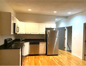 Appartamento in residence in 204, H St., Unit 3, South Boston, Boston, MA, 02127, immagine 7 di 8