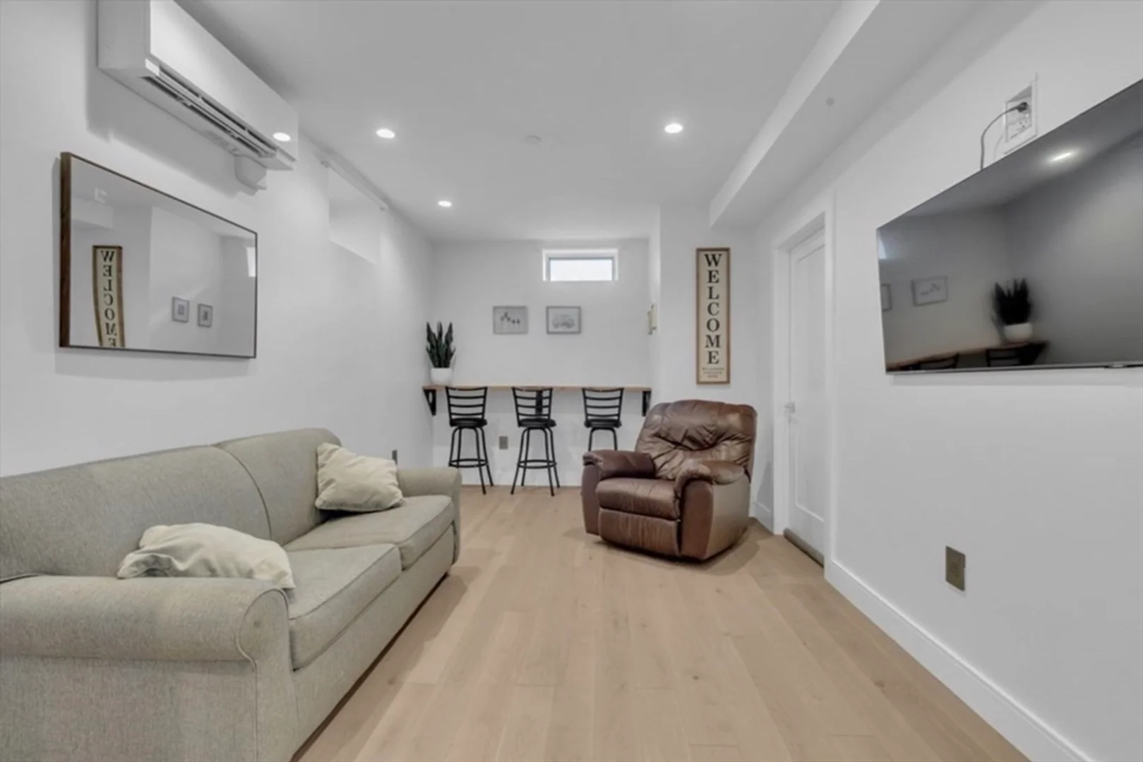 708, East 6th St., Unit 1, South Boston, Boston, MA, 02127