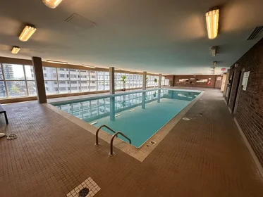 Chambre privée à 411 Duplex Ave, image 11 de 11