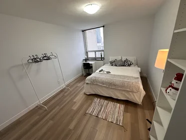 Private room at 100 Wellesley st, image 1 of 7