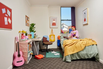 Renting rooms by the month in Sydney