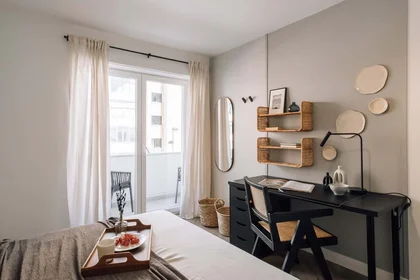 Gesamte Unterkunft in der Avenida Ressano Garcia 34, 1070-095 Lisboa, Portugal, bild 17 von 22