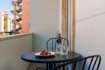 Gesamte Unterkunft in der Avenida Ressano Garcia 34, 1070-095 Lisboa, Portugal, bild 21 von 22