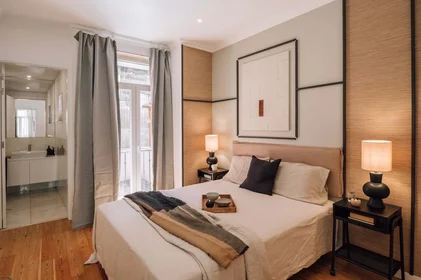 Logement entier à Tv. do Noronha 1, 1250-120 Lisboa, Portugal, image 17 de 23