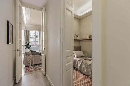 Evin tamamı konumu C/ de Muntaner, 139, Eixample, 08036 Barcelona, Spain, 16 20 görüntüsü