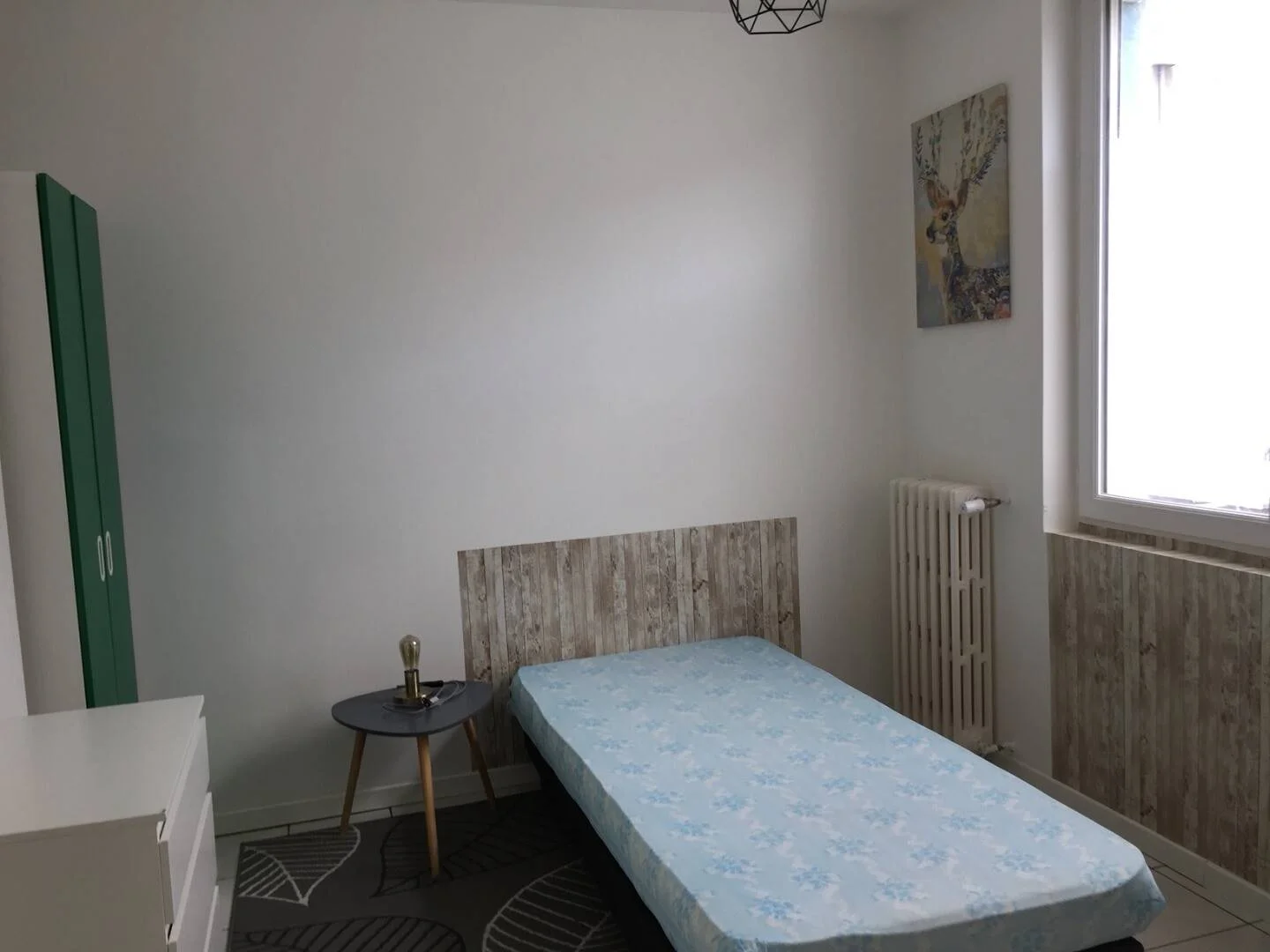 Economical student room with convenient location in 