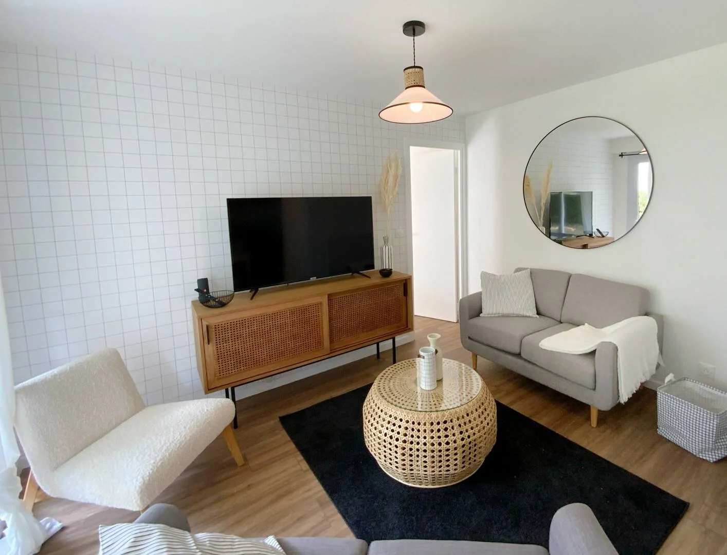 Bright and airy student room with easy university access in 