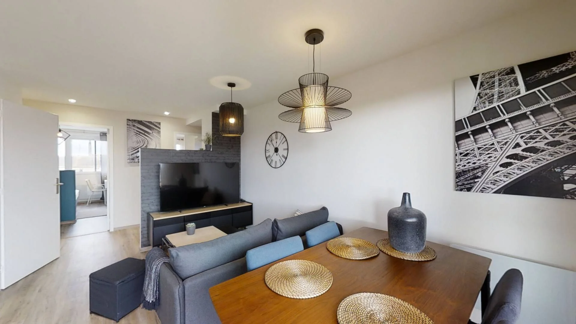 Quarto para alugar em apartamento de estudantes em , totalmente mobilado