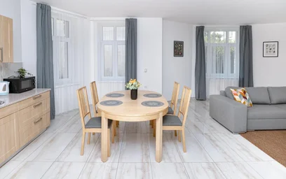 2-Zimmer-Unterkunft in {area}
