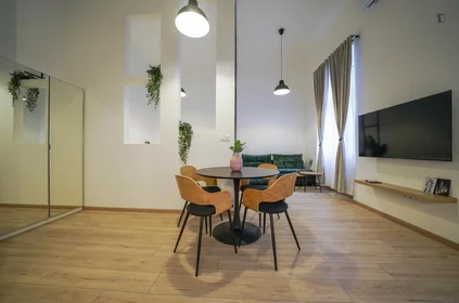 Logement entier à Kiraly utca, image 7 de 16