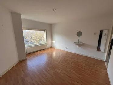 Private room at S.S. Rosensteinlaan, image 1 of 5