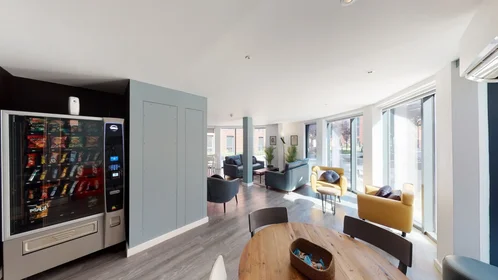 Studio in residence at Parham Rd, Canterbury CT1 1GA, United Kingdom                  , image 21 of 41