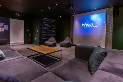 Studio in residence at Parham Rd, Canterbury CT1 1GA, United Kingdom                  , image 24 of 41