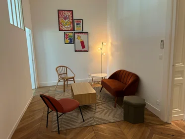 Quarto privado em residência em 23 Quai de Bondy, imagem 12 de 13