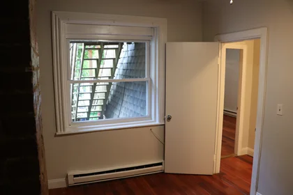 Gesamte Unterkunft im Wohnheim in der 320, Warren St., Unit 2, Roxbury, Boston, MA, 02119, bild 25 von 31