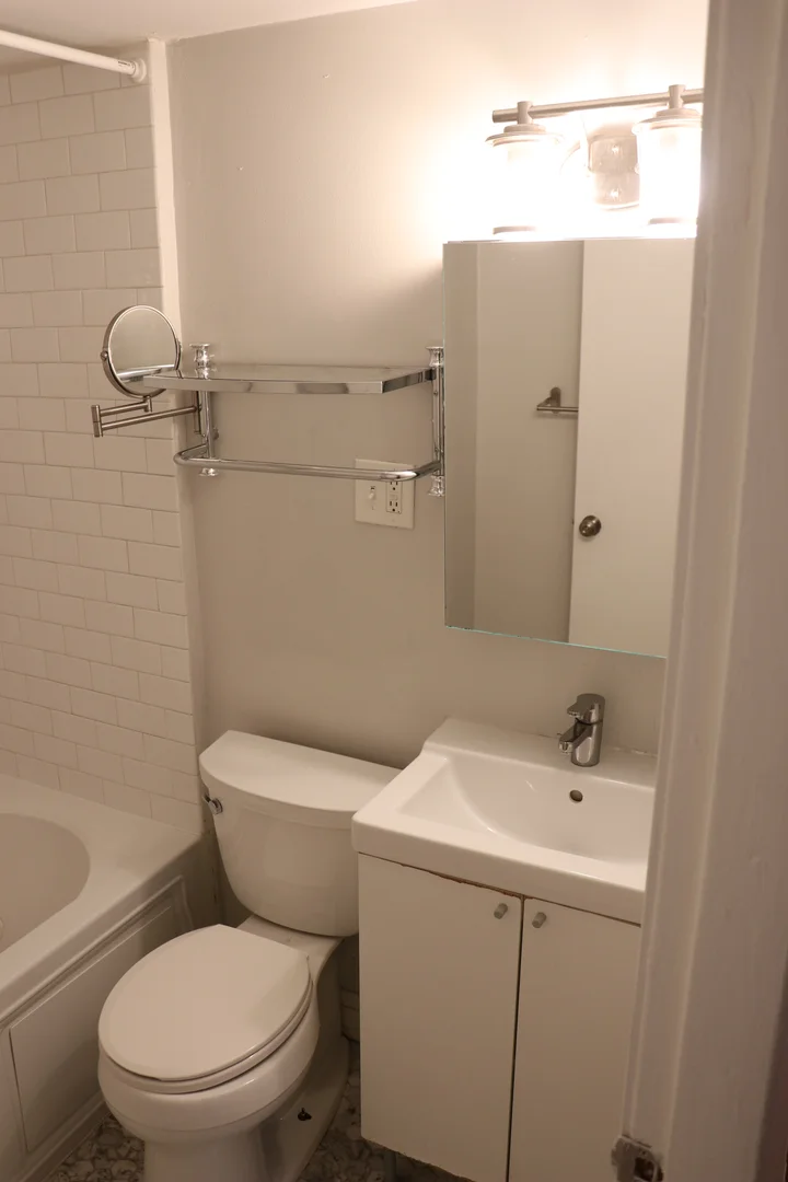 320, Warren St., Unit 2, Roxbury, Boston, MA, 02119