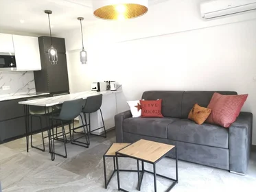 Private room at Antibes, 06160, image 1 of 9
