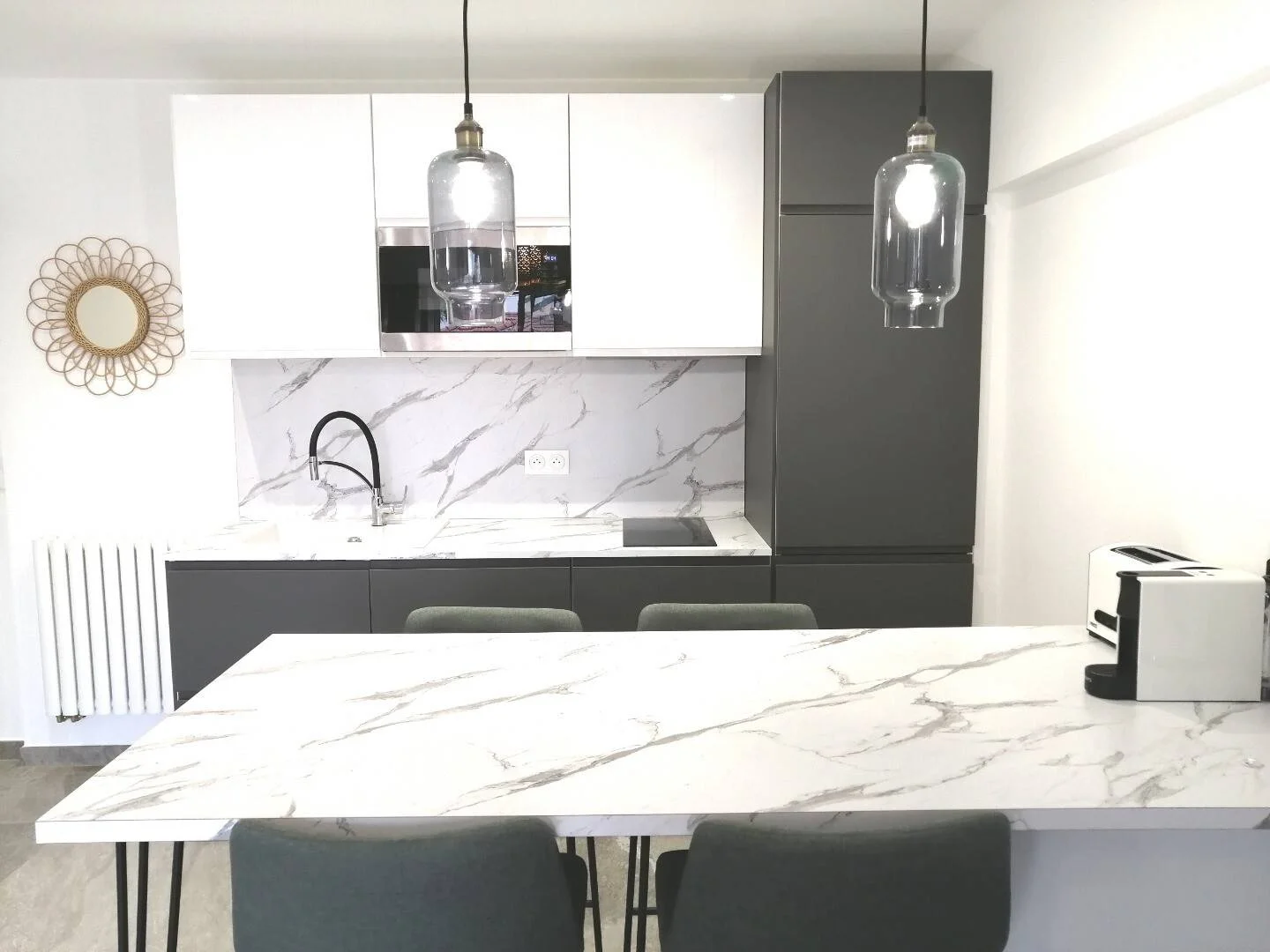 Room for rent in student apartment in , fully furnished