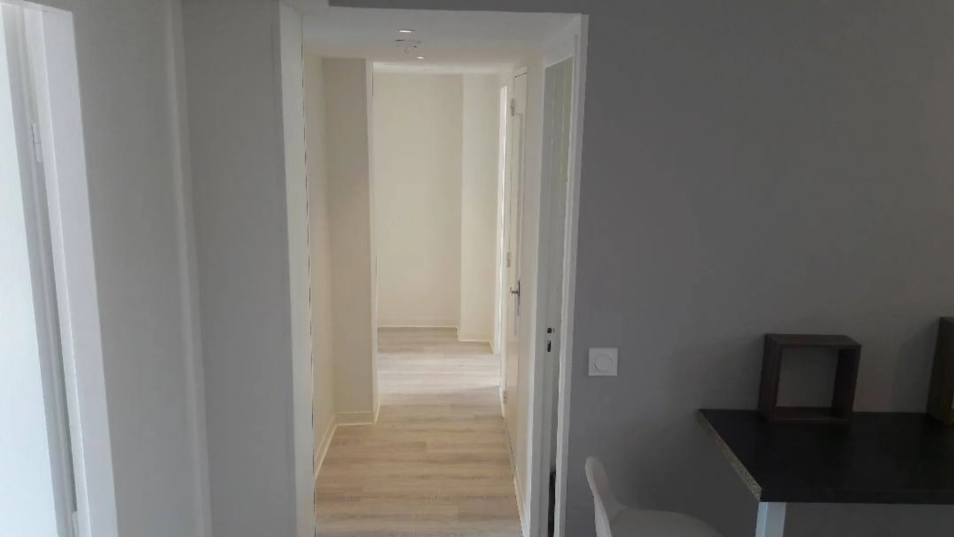 Quarto amigo do estudante em  com comodidades modernas