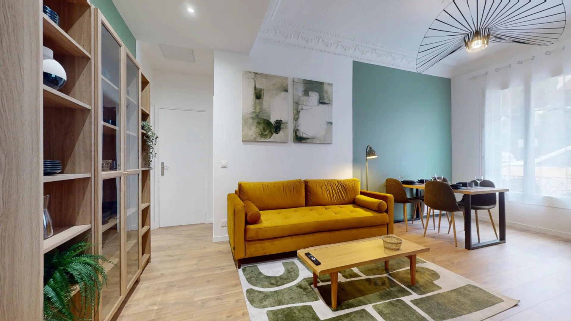 Room for rent in student apartment in , fully furnished