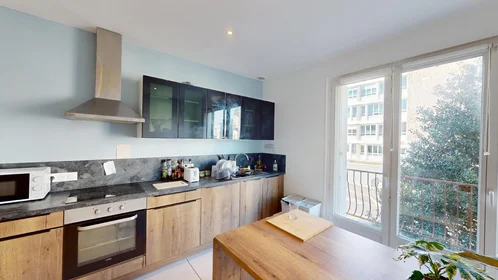 Chambre privée à 33 Rue Auguste Kervern, image 1 de 10